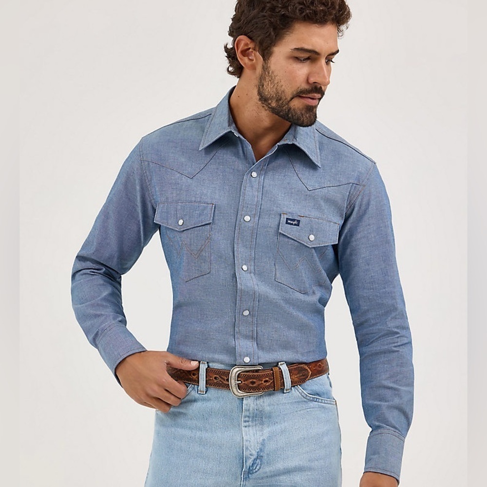 Wrangler Men’s Cowboy Cut Long Sleeve Light Wash Western Work Shirt - Size